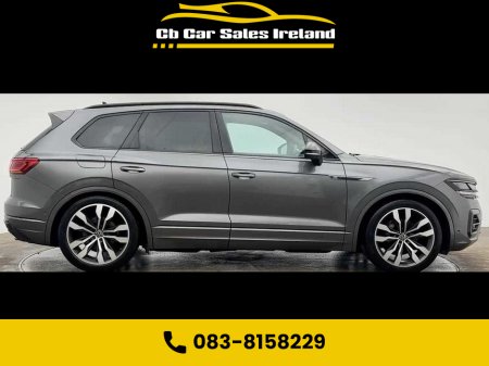 2023 Volkswagen Touareg - thumbnail 2