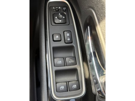 2018 Mitsubishi Outlander - thumbnail 24