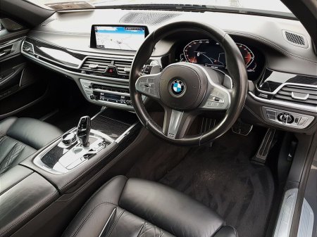 2021 BMW 7 Series - photo 6