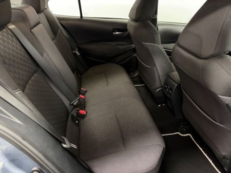 2023 Toyota Corolla Luna Saloon 4DR Auto €24,777 thumbnail