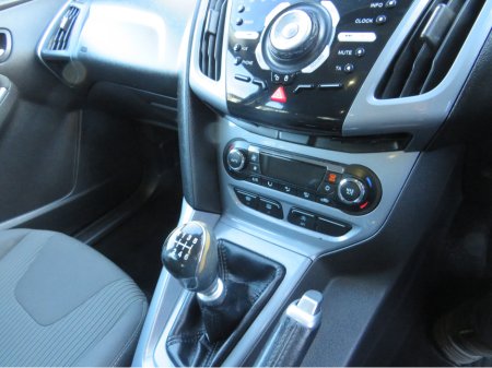 2012 Ford Focus - thumbnail 14