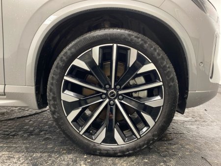 2025 Volvo XC90 - thumbnail 5