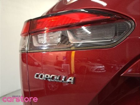 2024 Toyota Corolla Cross 1.8 Hybrid Sport Hatchback €36,880 thumbnail