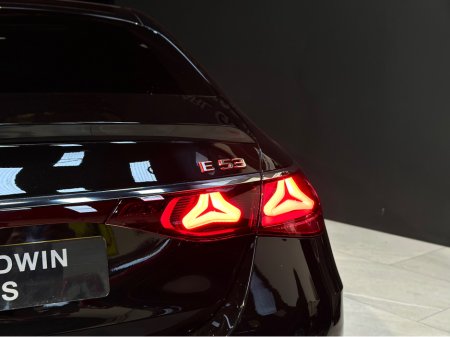 2025 Mercedes-Benz AMG E 53 PREMIUM PLUS E-HYBRID 4MATIC €109,950 thumbnail