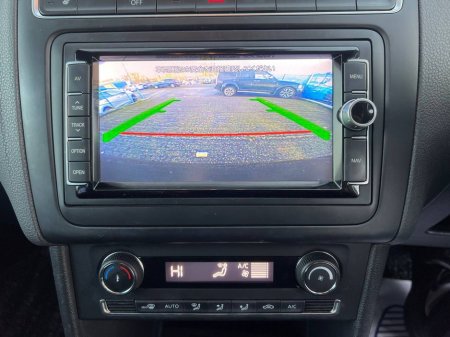 2017 Volkswagen Polo HIGHLINE R-LINE PACK 1.2 TSI // HEATED SEATS // REVERSE CAMERA // ADAPTIVE CRUISE CONTROL €14,900 thumbnail