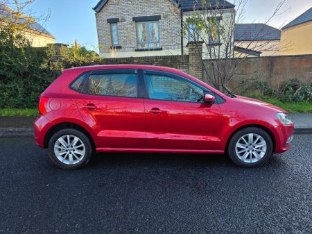 2015 Volkswagen Polo Auto €10,950 thumbnail