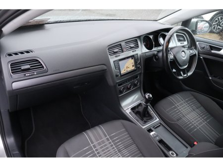 2016 Volkswagen Golf LOUNGE Low Mileage Huge Spec €13,995 thumbnail
