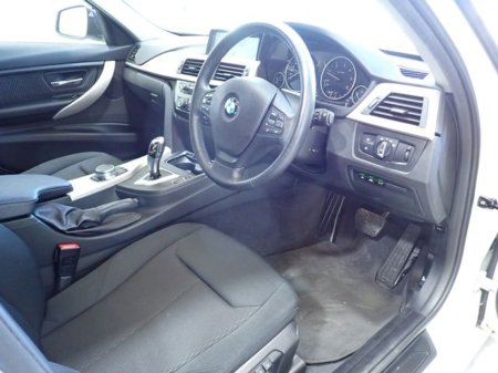 2017 BMW 3 Series - photo 5