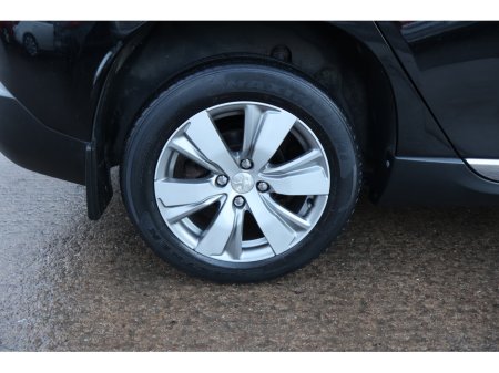 2015 Peugeot 2008 ALLURE Low Mileage Huge Spec €9,495 thumbnail