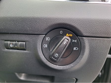 2016 Skoda Octavia STYLE 1.6 TDI 90HP *High Spec/ thumbnail