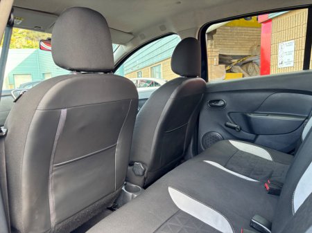 2016 Dacia Sandero Stepway - thumbnail 12