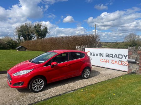 2017 Ford Fiesta - view 3