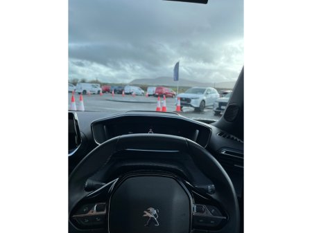 2023 Peugeot 2008 - thumbnail 13