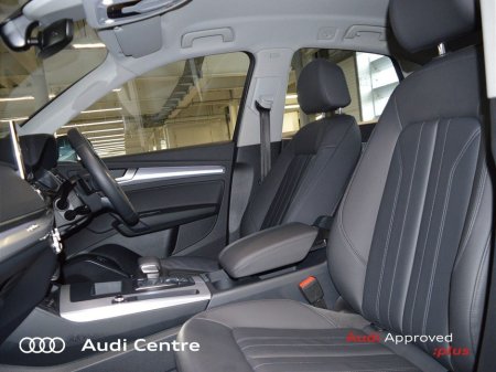 2023 Audi Q5 50 TFSI-e 299HP S tronic quattro SE €53,499 thumbnail