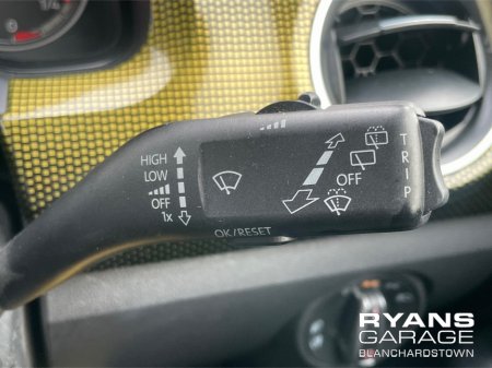 2019 Volkswagen up! 1.0 5DR AUTOMATIC   **HEATED SEATS** €11,995 thumbnail