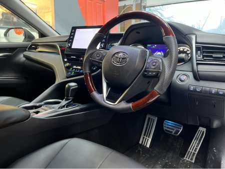 2023 Toyota Camry €39950 2023 TOYOTA CAMRY WS 2.5 AUTOMATIC / CRUISE CONTROL / REVERSE CAMERA / ELECTRIC HEATED SEATS / PADDLE SHIFTERS €39,950 thumbnail