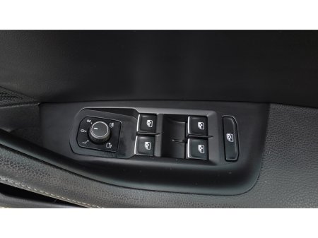 2016 Volkswagen Passat - thumbnail 13