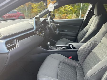 2022 Toyota C-HR - thumbnail 6