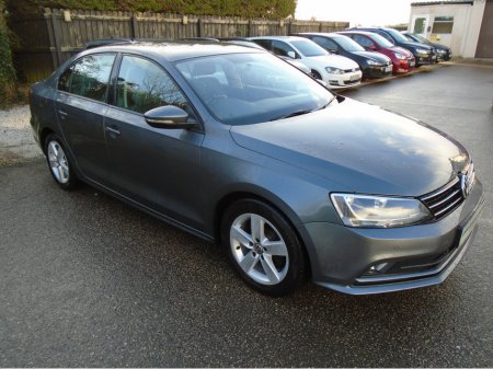 2015 Volkswagen Jetta 152/2.0 TDI 110-BHP 5SP/PARKING SENSORS/FOGS/ALLOYS/AIR-CON/ARMREST/BLUETOOTH/FINANCE/CARD PAYMENTS & WARRANTY AVAILABLE/LOW-TAX€190
