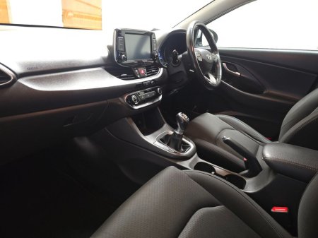 2019 Hyundai i30 Fastback Executive Petrol 5DR €12,750 thumbnail