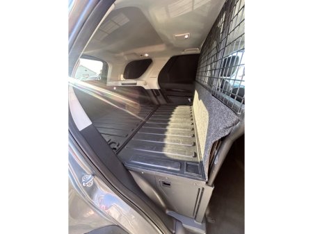 2018 Land Rover Discovery - thumbnail 8