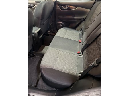 2016 Nissan Qashqai - thumbnail 12