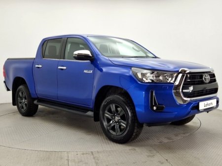 2023 Toyota Hilux D/CAB 2.8 SR5 AUTO €38,984