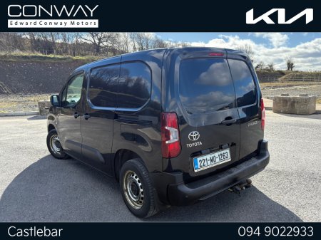 2022 Toyota Proace - thumbnail 8