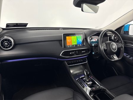 2023 MG HS EXCLUSIVE PHEV AUTO**PANORAMIC ROOF**DIGITAL DASH**TOUCH SCREEN APPLE CAR PLAY**MULTIFUNCTIONAL STEERING WHEEL**HEATED LEATHER SEATS**ELECTRIC SEATS**ELECTRIC FOLDING MIRRORS**ELECTRIC TAILGATE** €27,995 thumbnail