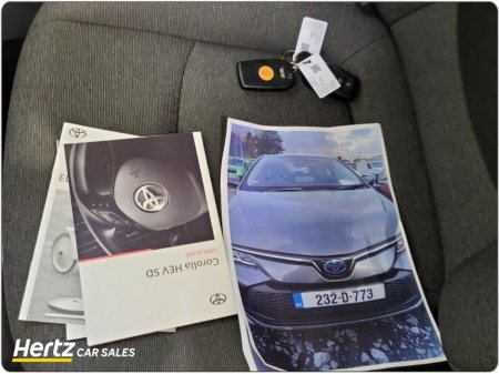 2023 Toyota Corolla 1.8 Hybrid Luna Saloon €22,795 thumbnail