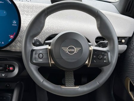 2024 MINI Hatch - thumbnail 5