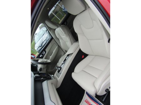 2024 Volvo XC60 T6 PHEV PLUS BRIGHT AWD 5 thumbnail