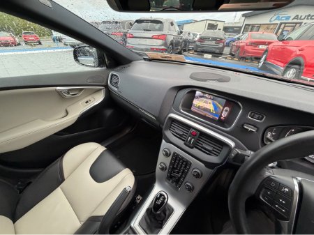 2018 Volvo V40 ** DEPOSIT TAKEN ** CROSS COUNTRY 4WD - 2.0L DIESEL - AUTO - 12M WARRANTY - CAR: 1733 €19,950 thumbnail