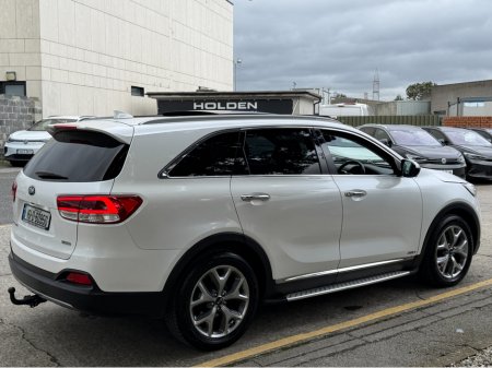 2016 Kia Sorento - thumbnail 8