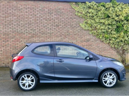 2010 Mazda Mazda2 1.3 TAMURA €2,999 thumbnail