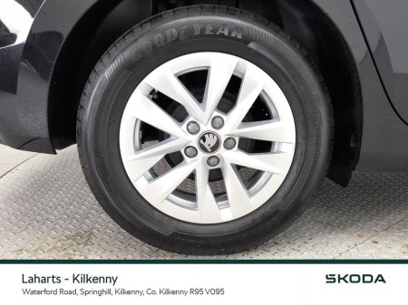 2025 Skoda Fabia SELECTION 1.0MPI 80HP €23,950 thumbnail