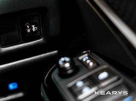 2023 Toyota C-HR - thumbnail 35