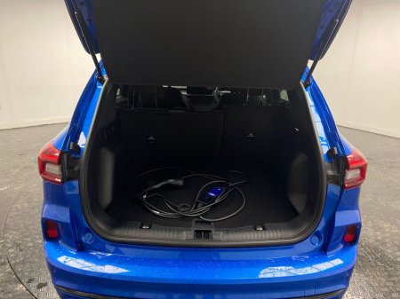 2025 Ford Kuga 2.5 Duratec 243PS PHEV ST-Line Auto €39,995 thumbnail