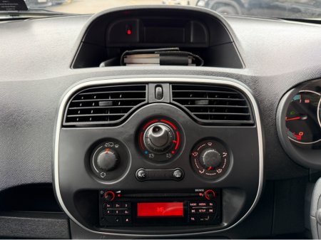 2020 Renault Kangoo - thumbnail 17