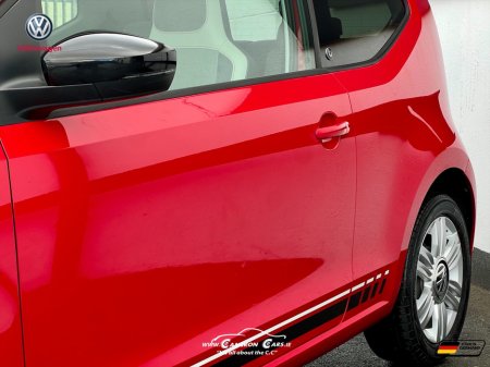 2017 Volkswagen up! - thumbnail 32