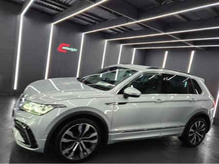 2021 Volkswagen Tiguan - thumbnail 23