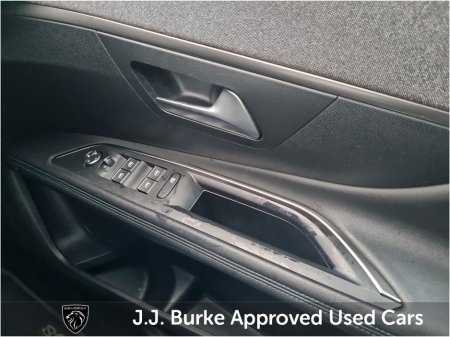 2023 Peugeot 3008 - thumbnail 19