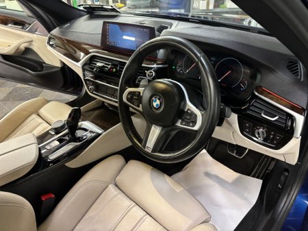 2019 BMW 5 Series - thumbnail 8