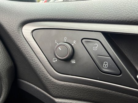 2020 Volkswagen Golf - thumbnail 18