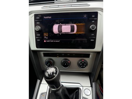 2017 Volkswagen Passat - thumbnail 9