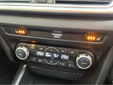 2019 Mazda Mazda3 EXECUTIVE SE 1.5 PETROL //HEATED SEATS//CARPLAY// €12,950 thumbnail