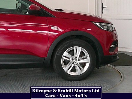 2020 Vauxhall Grandland X X SE TURBO D thumbnail