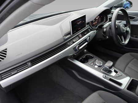 2017 Audi A4 - thumbnail 9