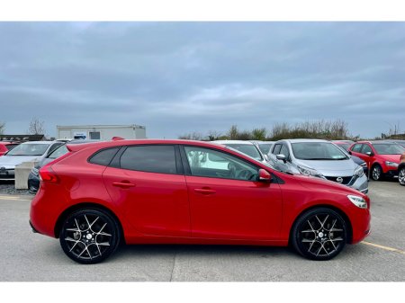 2017 Volvo V40 - thumbnail 6