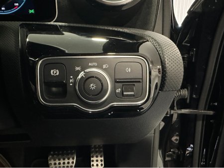 2019 Mercedes-Benz A Class (191) A200D AMG AUTO LOW KMS €25,950 thumbnail